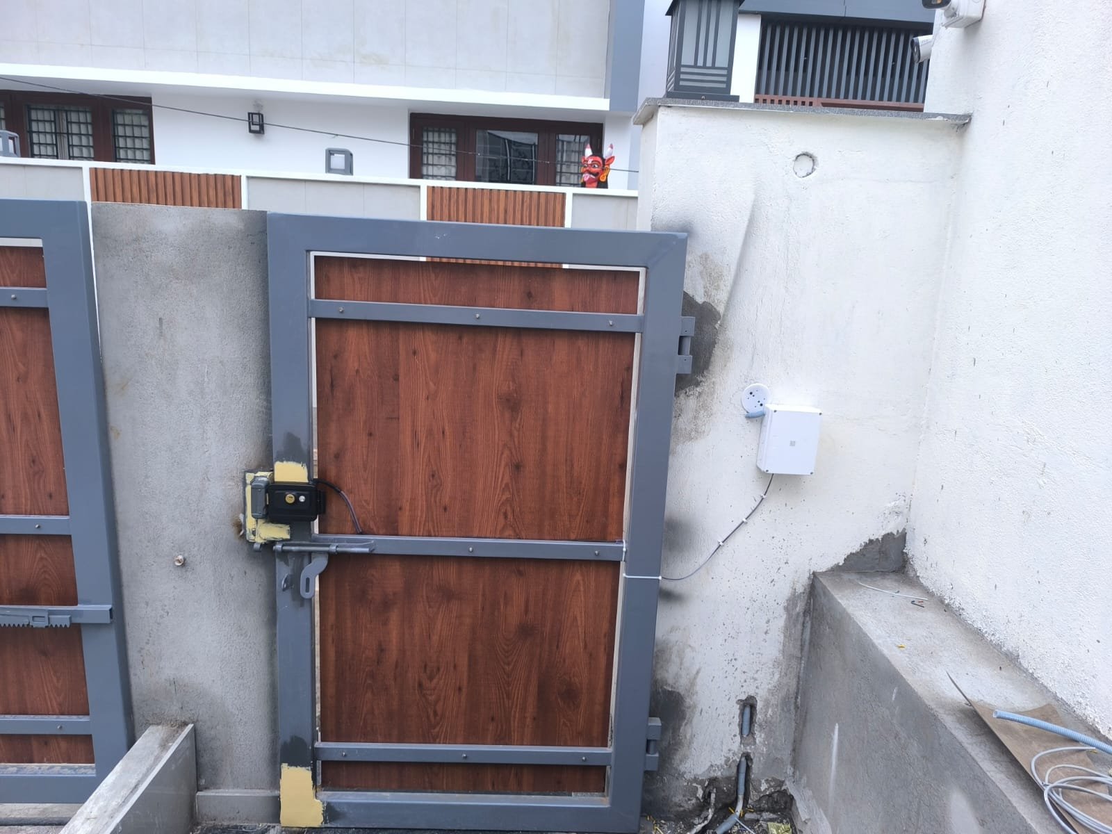 Electric Rim Lock installation